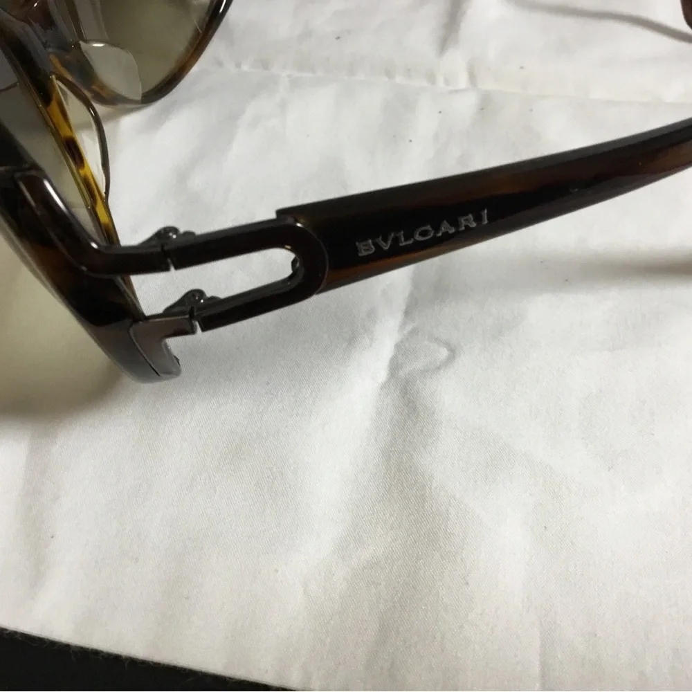 Bvlgari Women's Brown Gradient Oval Sunglasses - Picture 2 of 9